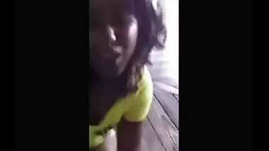 Free Indian porn of college girl gives blowjob to her senior