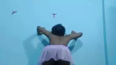 Desi teen camgirl live show on webcam to tempt your mood