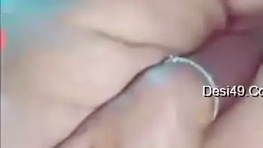 Today Exclusive- Sexy Figure Desi Girl Showing Her Nude Body On Video Call Part 2