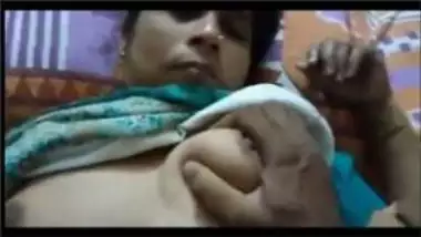 Kerala Auntty - Making Kerala Aunty xxx desi sex videos at Negozioporno.com