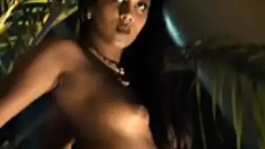 Muh Me Mutne Wala Xxx Video - Bollywood Exotic Dancer In Shadow indian sex tube