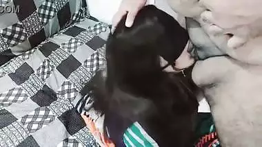 Pakistani Fucked By Step Father,s Friend At Home With Clear Hindi Audio