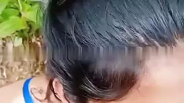 Outdoor HD desi porn of a sexy girl fucking in bushes
