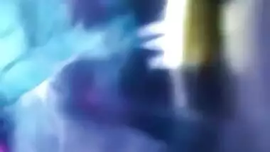 My horny aunt’s desi outdoor sex video with her lover