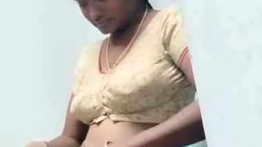 Indian Mom Isnt Ashamed Of Revealing Xxx Body Parts On The Camera indian  sex tube